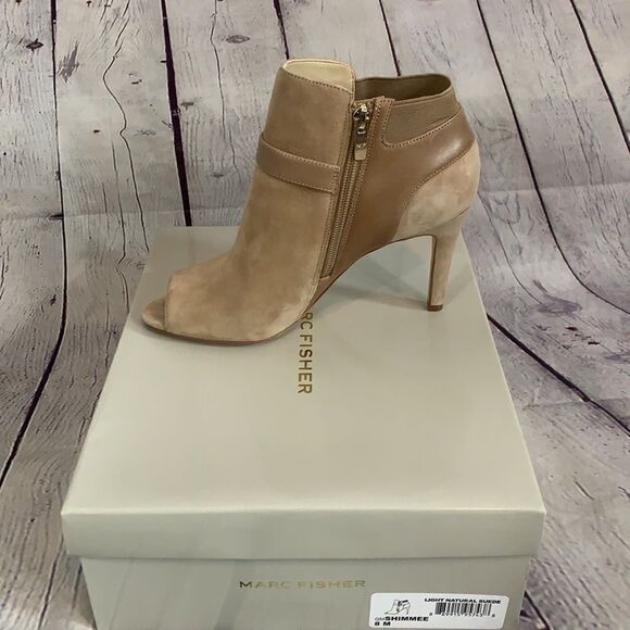 Marc Fisher Shimmee Size 8M Natural Suede - Picture 5 of 10
